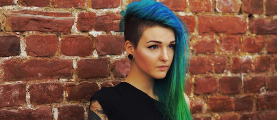 20 Stunning Undercut Hair Tattoo Designs for Girls
