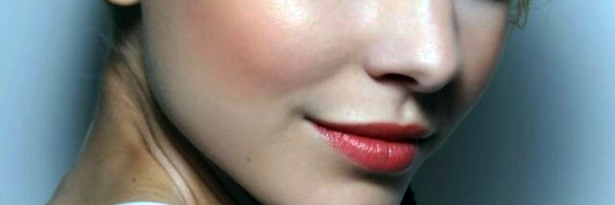 Soins Du Visage Pour Éliminer La Brillance Grasse